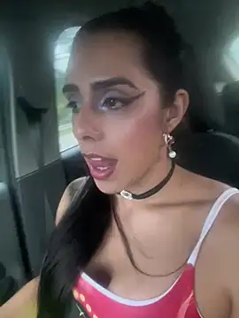 Snapshot of Monahliza chatting on 02-15-26, 09:58 Monahliza online show from 02-15-26, 09:58