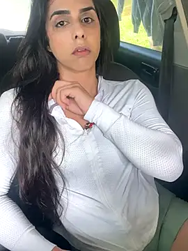 Snapshot of Monahliza chatting on 11-28-25, 11:21 Monahliza online show from 11-28-25, 11:21