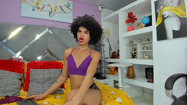 Snapshot of Zaira_sofiaa chatting on 05-09-26, 02:15 Zaira sofiaa online show from 05-09-26, 02:15