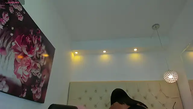 Snapshot of anna_jules chatting on 11-23-25, 10:20 anna jules online show from 11-23-25, 10:20