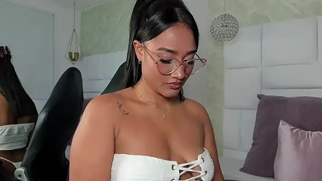 Snapshot of anna_jules chatting on 11-21-25, 09:58 anna jules online show from 11-21-25, 09:58