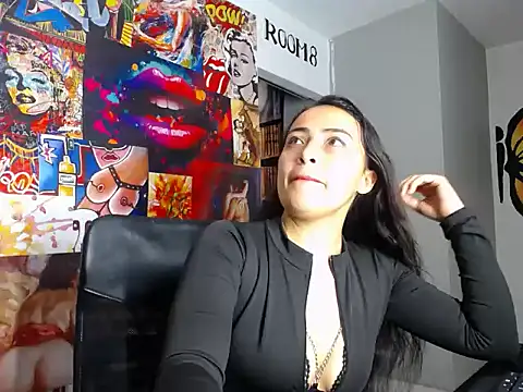 Snapshot of Ary_Rosse- chatting on 11-20-25, 11:11 Ary Rosse- online show from 11-20-25, 11:11