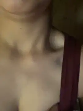 Snapshot of Diana-sexyy chatting on 02-12-26, 03:23 Diana-sexyy online show from 02-12-26, 03:23