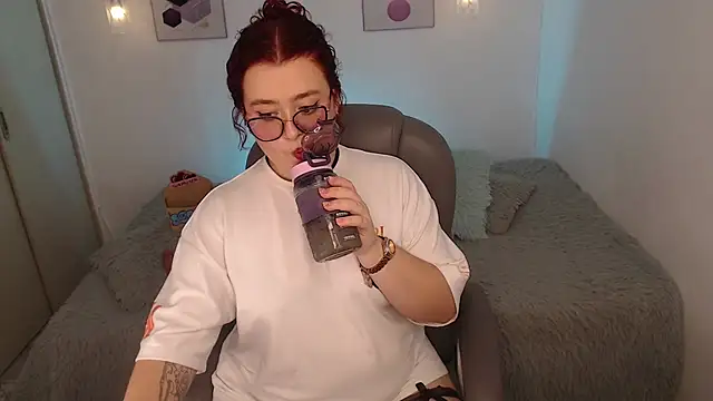 selene rouse  online show from 06-20-26, 10:59