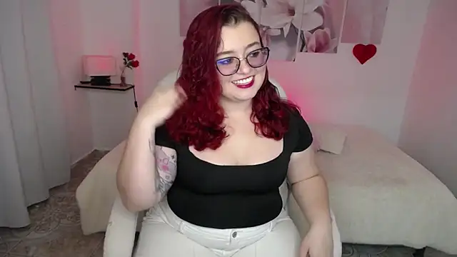 Snapshot of selene_rouse_ chatting on 02-24-26, 10:43 selene rouse online show from 02-24-26, 10:43