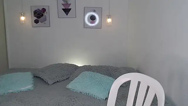 selene rouse  online show from 03-31-26, 11:29