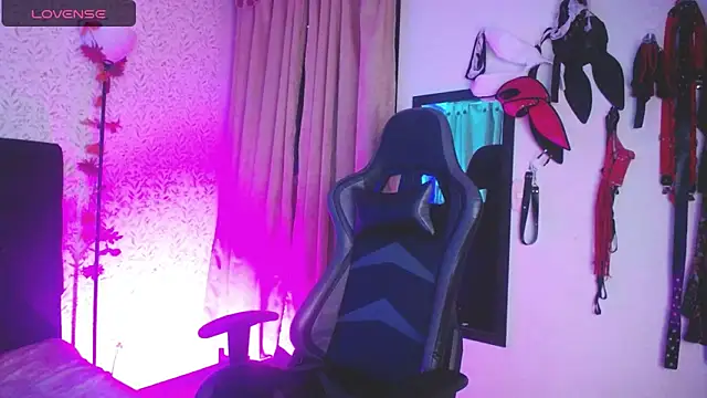 Noise Lux33 online show from 11-20-25, 12:17