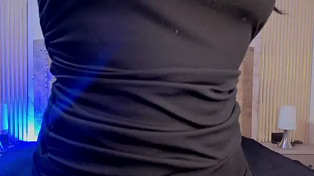 Ashlyvega online show from 12-20-25, 02:14