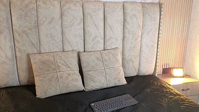 Ashlyvega online show from 02-14-26, 03:07