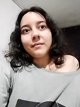 chibi love online show from 12-20-25, 03:53