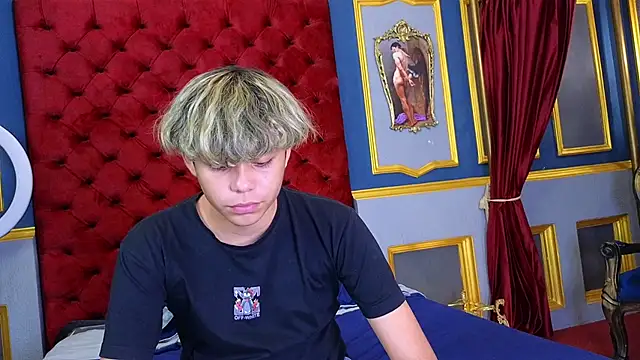 Snapshot of nathan_bell chatting on 11-13-25, 09:02 nathan bell online show from 11-13-25, 09:02