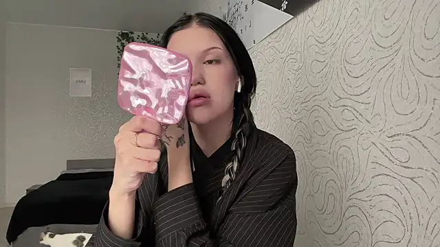 JuliaElse online show from 11-18-25, 10:07