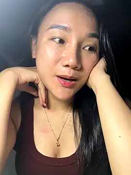 Snapshot of dusi-cute chatting on 11-13-25, 09:19 dusi-cute online show from 11-13-25, 09:19