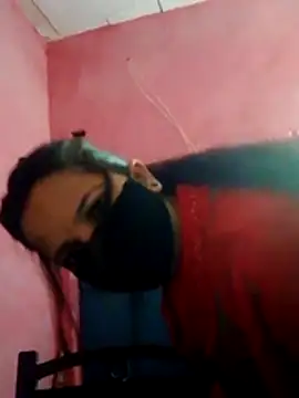 Bigg bhabi online show from 12-14-25, 11:21