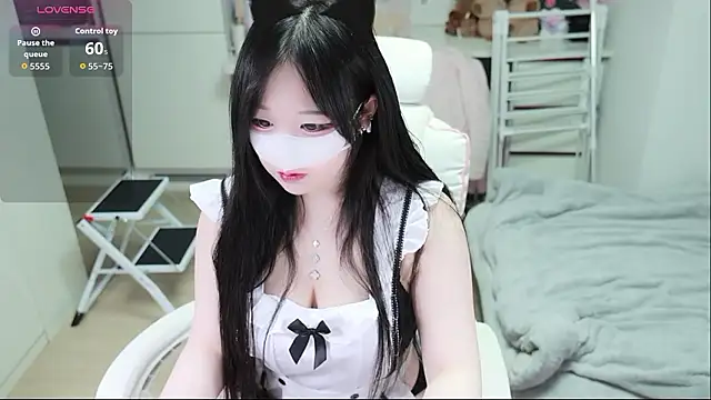 kimhyeona2005 online show from 04-02-26, 12:01