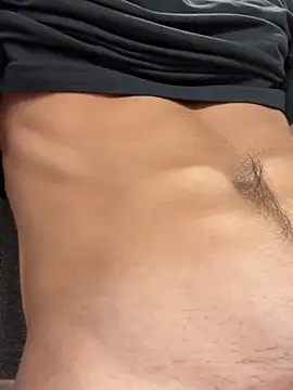 Snapshot of lucpompot chatting on 11-14-25, 11:36 lucpompot online show from 11-14-25, 11:36