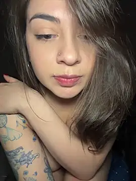 Snapshot of Lovynna chatting on 04-28-26, 07:51 Lovynna online show from 04-28-26, 07:51