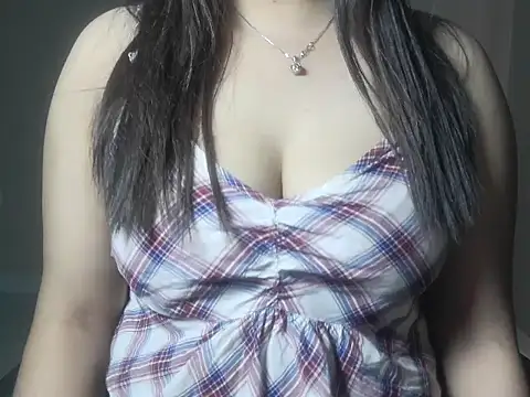 Saira Hotty online show from 12-02-25, 07:43