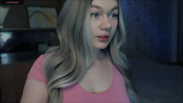 Cirilla Blade online show from 02-12-26, 09:42