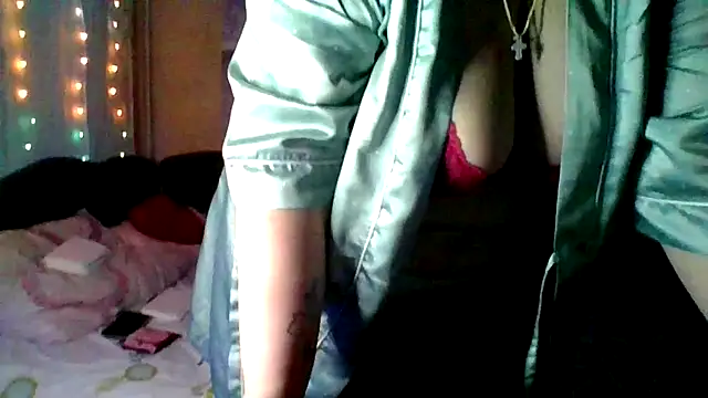 honey sweet couple online show from 12-19-25, 05:21