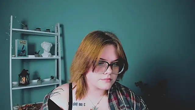 lika pop online show from 11-23-25, 09:41