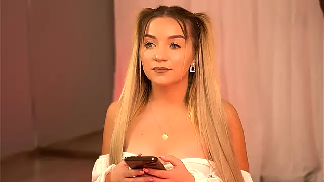 SkyEyesLuna online show from 11-19-25, 05:18