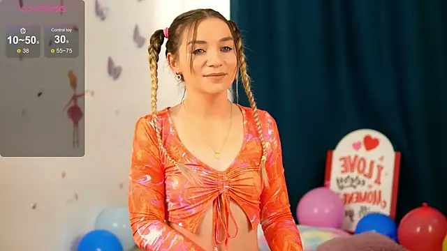 Snapshot of SkyEyesLuna chatting on 05-15-26, 03:26 SkyEyesLuna online show from 05-15-26, 03:26