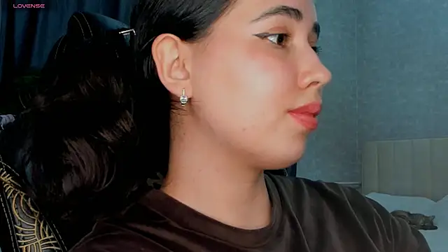 Snapshot of Diara_1an chatting on 04-25-26, 01:41 Diara 1an online show from 04-25-26, 01:41