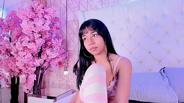 Dojameow1 online show from 07-18-26, 05:27