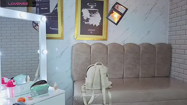 Evy Luxx v online show from 02-27-26, 08:19