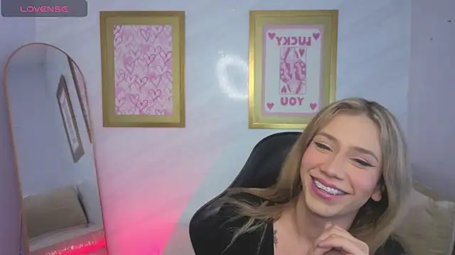 Evy Luxx v online show from 03-31-26, 03:30