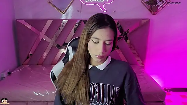 Evy Luxx v online show from 11-29-25, 03:50