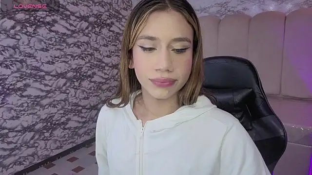 Evy Luxx v online show from 02-08-26, 03:32