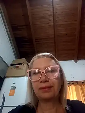 SexyMilf1211 online show from 05-01-26, 06:13