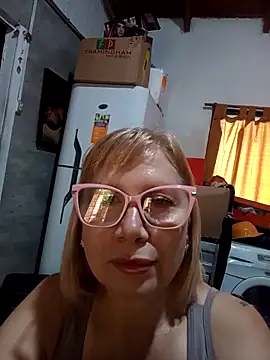 SexyMilf1211 online show from 03-21-26, 04:44