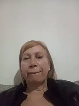 SexyMilf1211 online show from 05-19-26, 10:55