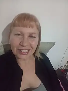SexyMilf1211 online show from 05-24-26, 11:15