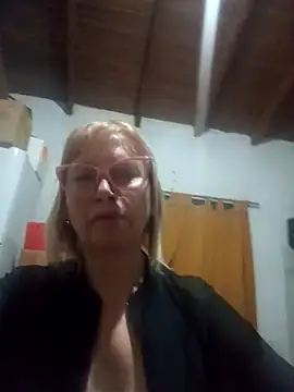 SexyMilf1211 online show from 05-06-26, 11:53