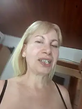 SexyMilf1211 online show from 11-14-25, 09:51