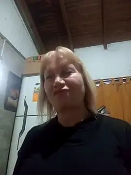 SexyMilf1211 online show from 05-05-26, 12:24