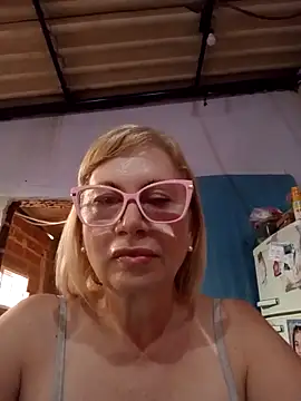 SexyMilf1211 online show from 12-21-25, 09:15