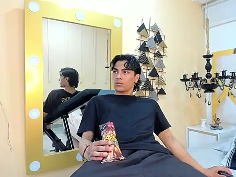 MattFiore online show from 12-20-25, 07:06