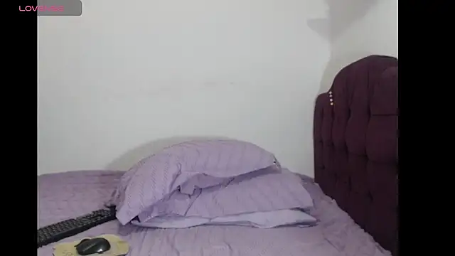 Snapshot of Salma_G1 chatting on 05-09-26, 12:41 Salma G1 online show from 05-09-26, 12:41