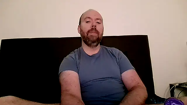 Snapshot of sbeast69 chatting on 11-15-25, 03:43 sbeast69 online show from 11-15-25, 03:43