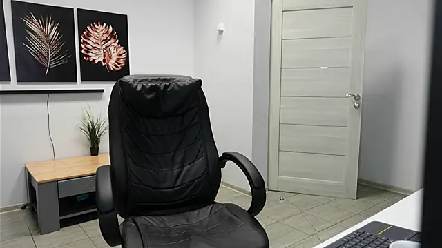 Charles Dreams online show from 02-14-26, 06:41