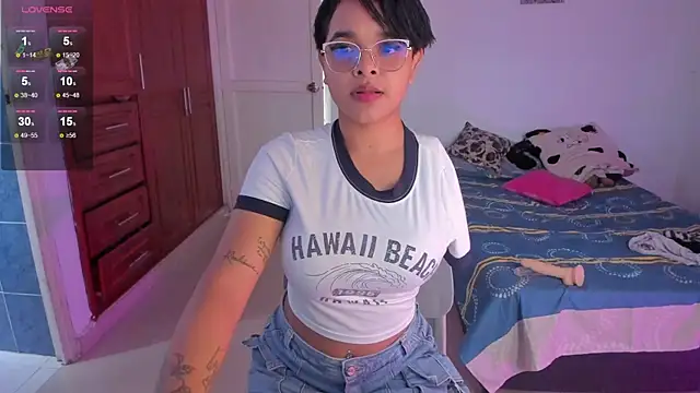 Tatiana-Jaaramillo online show from 04-19-26, 01:23
