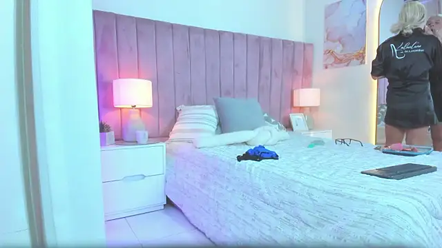 Snapshot of Valentino_moretti chatting on 02-11-26, 11:54 Valentino moretti online show from 02-11-26, 11:54