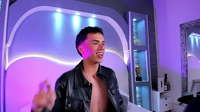 Snapshot of Seab_trooy chatting on 02-24-26, 03:18 Seab trooy online show from 02-24-26, 03:18