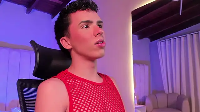 Snapshot of Seab_trooy chatting on 02-18-26, 01:58 Seab trooy online show from 02-18-26, 01:58