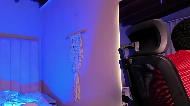 Snapshot of Seab_trooy chatting on 03-04-26, 09:17 Seab trooy online show from 03-04-26, 09:17